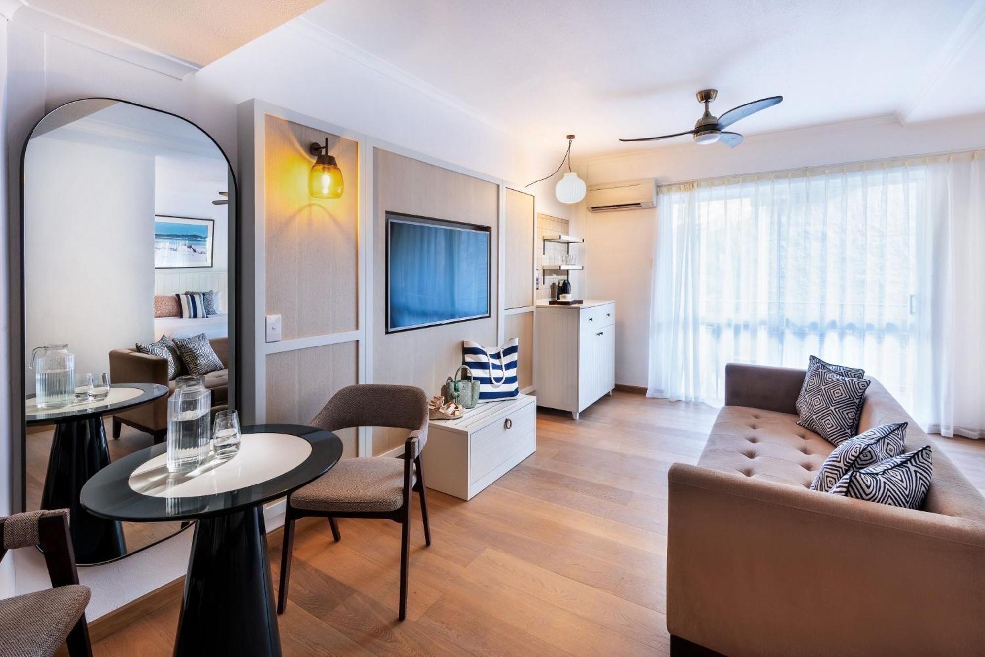 มันตรา คลับ คร็อก แอร์ลี บีช Hotel แอร์ลีบีช ภายนอก รูปภาพ