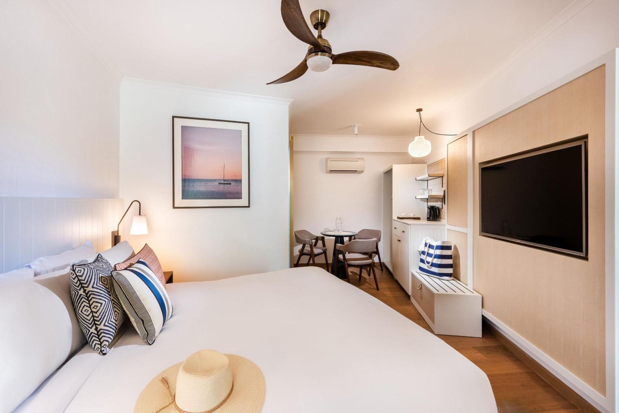 มันตรา คลับ คร็อก แอร์ลี บีช Hotel แอร์ลีบีช ภายนอก รูปภาพ